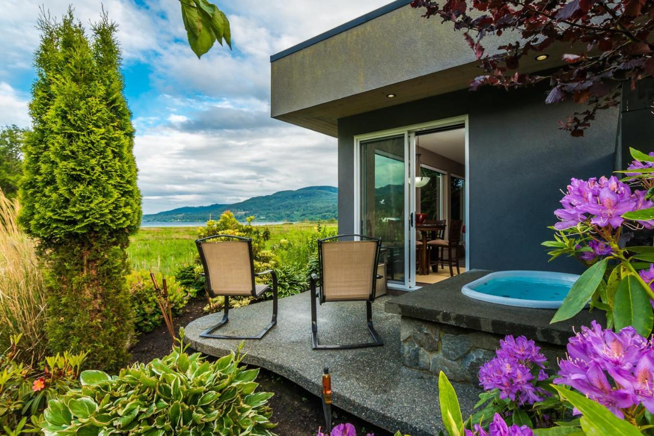 Inn The Estuary Nanoose Bay Exteriér fotografie